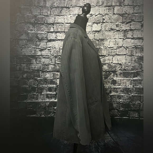 Mantles Jacket - Picture 3 of 14